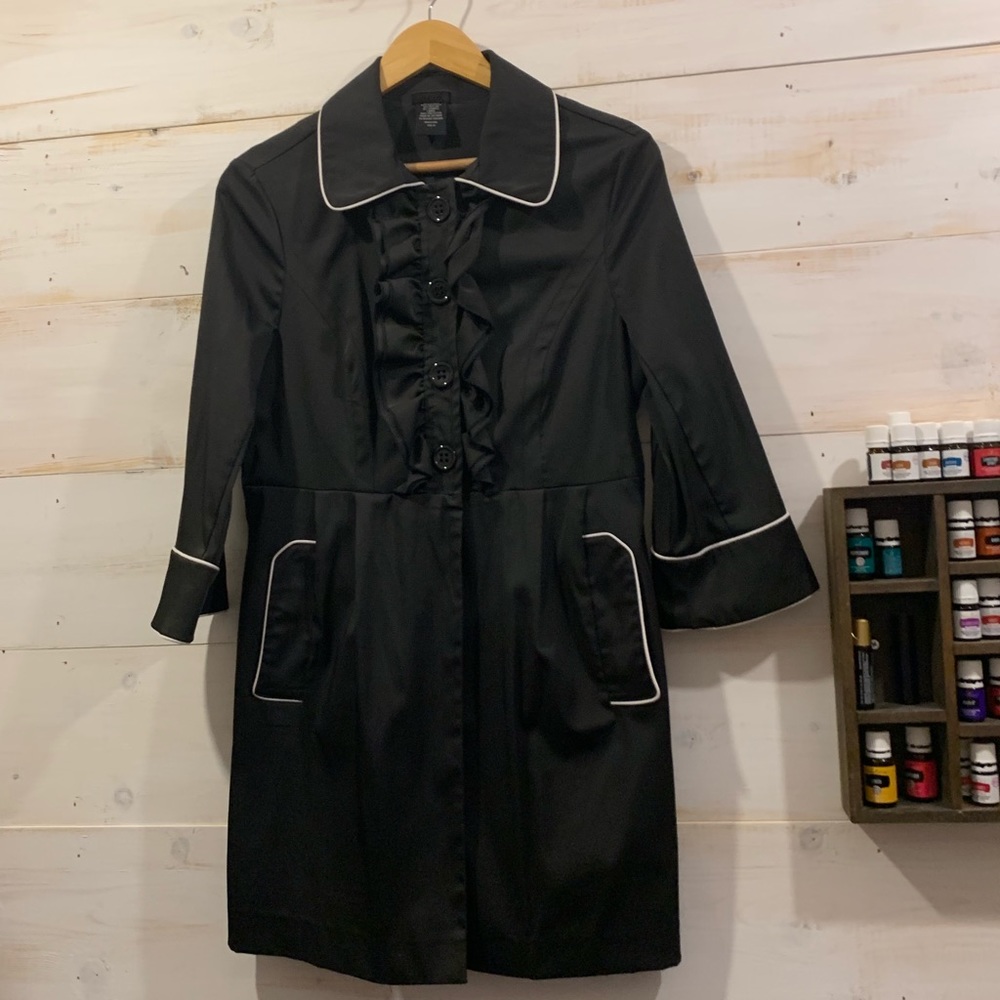 Black dress jacket. Size med. 3/4 sleeves